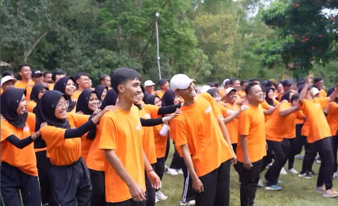 Family Gathering Karyawan: One Team, One Dream